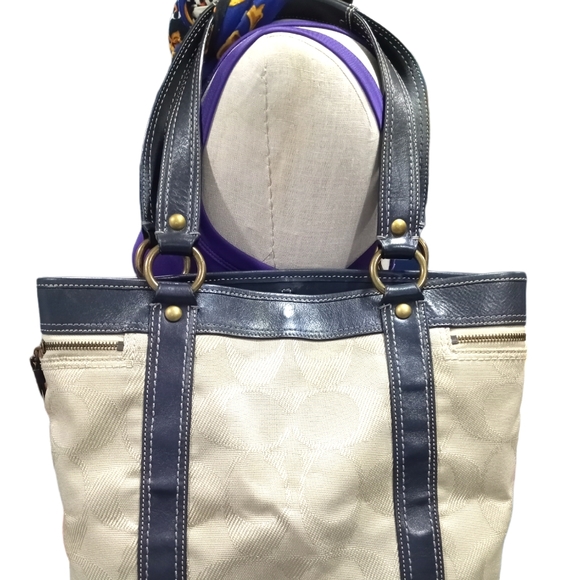 Coach beige large legacy Gigi tote - Picture 3 of 4